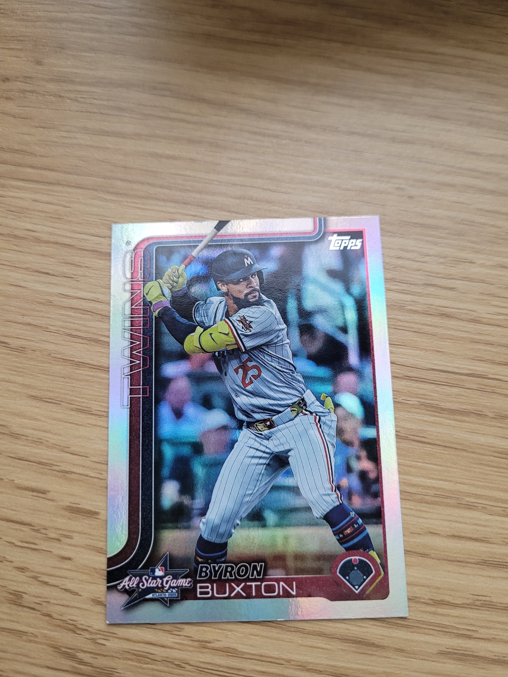 Topps Byron Buxton Baseball Card - Pink Holographic